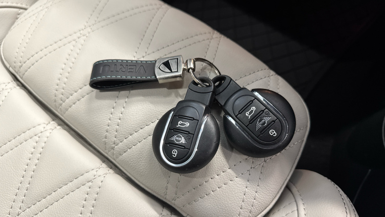 MINI Cooper 2.0 S Exclusive 3dr Auto Petrol Hatchback